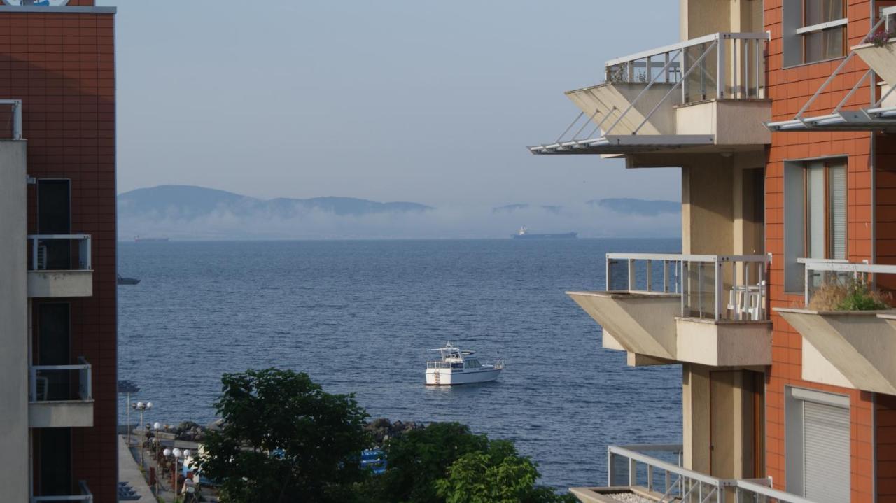 Cozy Apartment With Sea View And Free Parking بوموري المظهر الخارجي الصورة
