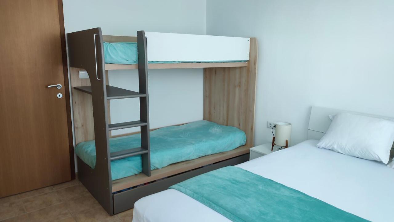 Cozy Apartment With Sea View And Free Parking بوموري المظهر الخارجي الصورة