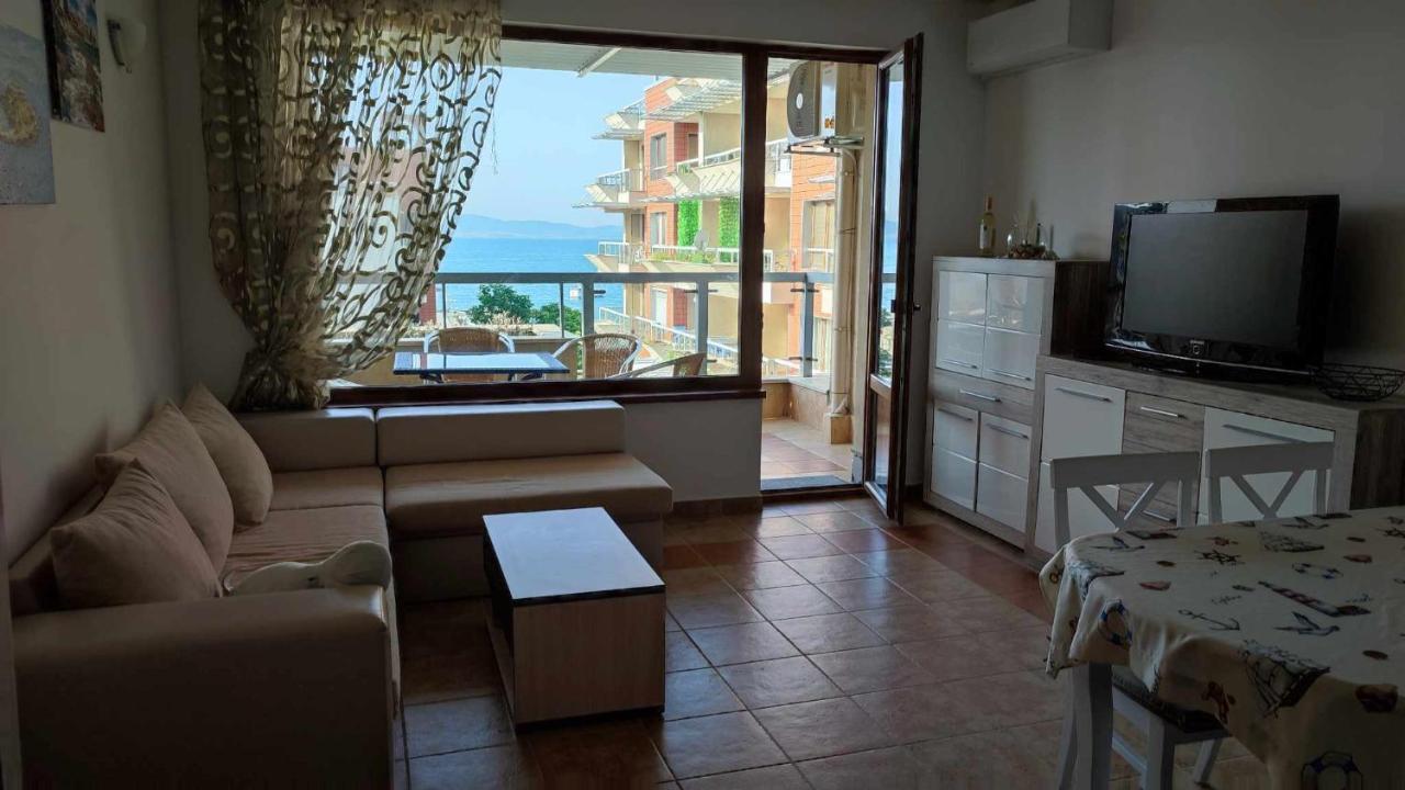 Cozy Apartment With Sea View And Free Parking بوموري المظهر الخارجي الصورة